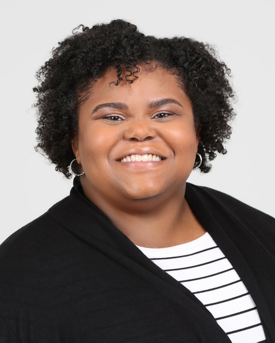 St8frmgrl's tweet image. A sweet shout out from one of our customers, Crystal blushes...she&apos;s just doing her thing! 🎉 Oooh, yes, look at my amazing State Farm agents doing it! Like the singer said, &quot;here for it all&quot;! 🌟 Thanks for going that extra mile, I greatly appreciate it! 🙌 @JDT82#savingtheday