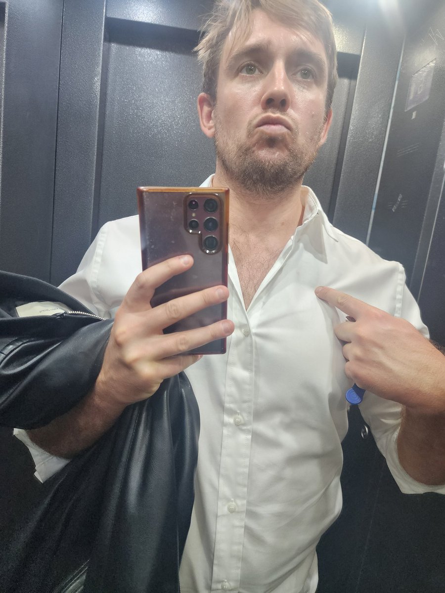 BensWonders's tweet photo. Elevator pics https://t.co/p9aljiAarq