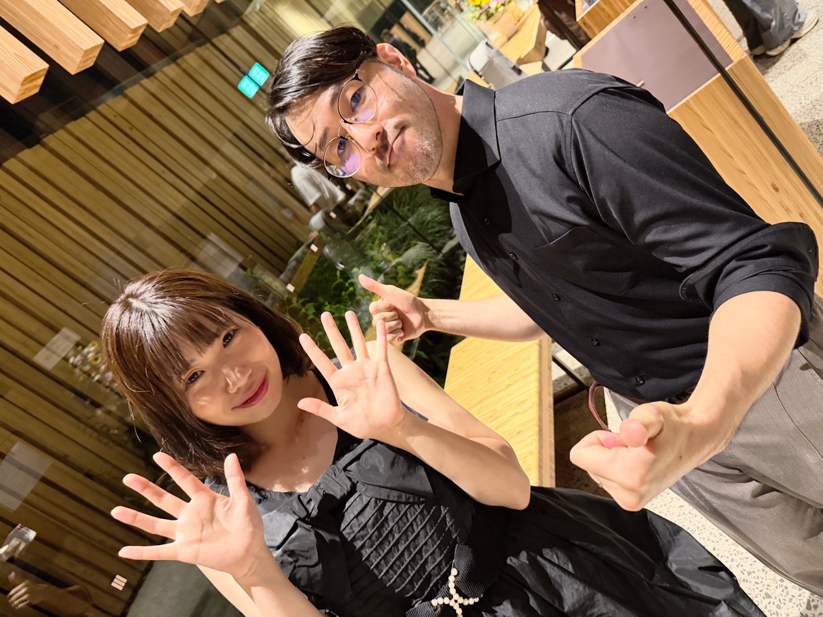 mikebuchi's tweet photo. ダンサー、バイオリン、バンド編成、更には全部のせと色々な味付けで堪能させていただきました!
広く、見上げる天井にまで響きわたる音楽と、躍動するダンス。何とも贅沢な空間でしたねー
#古田愛弓
#Hee-sun
#maico
#Mitch
#KENG https://t.co/9liWvlRt4m