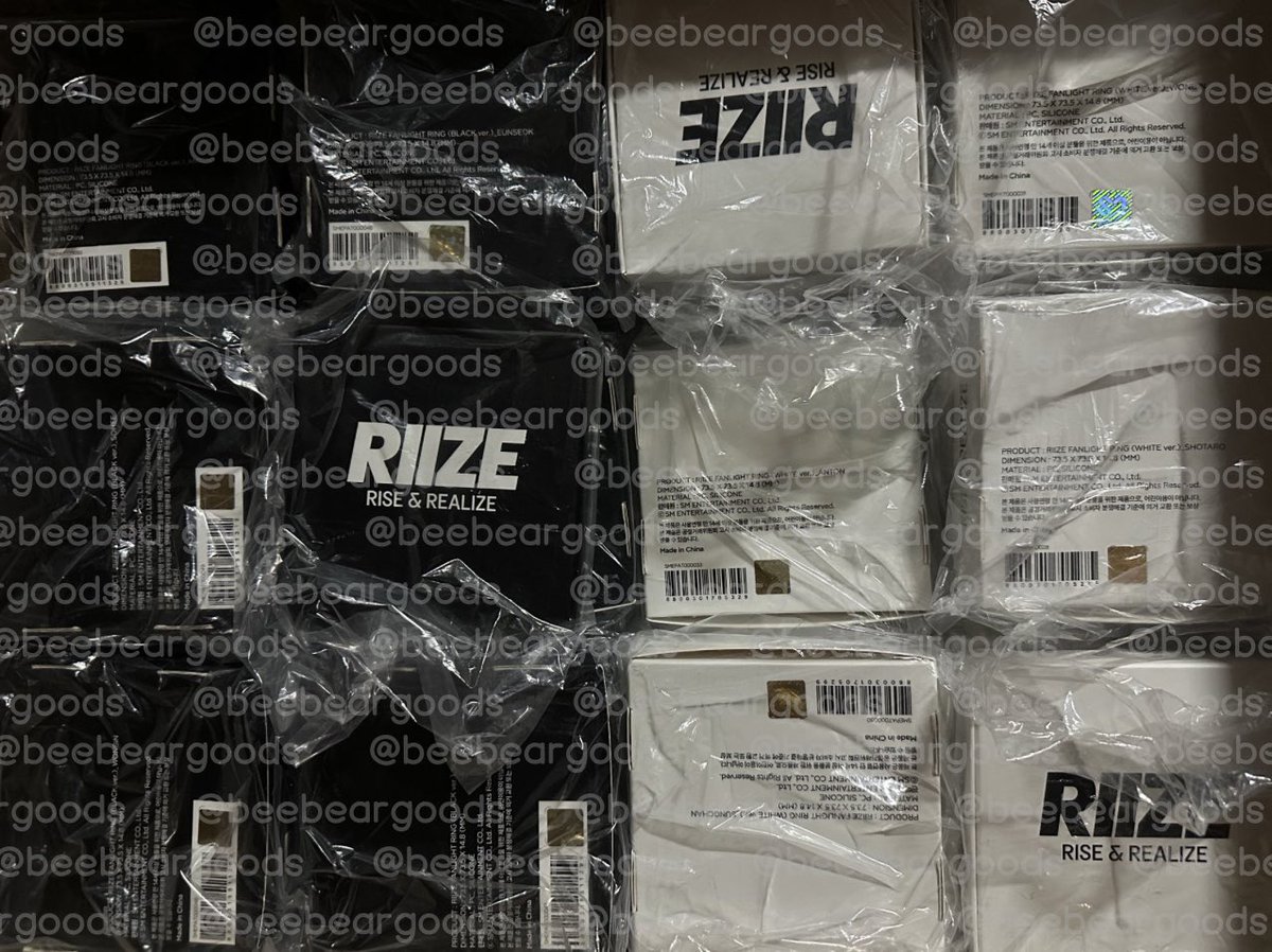 beebeargoods's tweet photo. 🌱พร้อมส่ง สนใจ DM ค่า มีรอบส่งวันนี้ (อยู่กทม ถึงไม่เกินวันศุกร์)

RIIZE FANLIGHT KEYRING

White : โชทาโร่ 3

Black :
- โชทาโร่ 5
- อึนซอก 2
- ซองชาน 5
- วอนบิน 4
- โซฮี 2
- แอนตัน 5

อันละ 330 บาท

🛵ค่าส่ง 50 บาท 
🍃นัดรับ เชียงใหม่ วันนี้

#ตลาดนัดน้องข้าว #ตลาดนัดRIIZE https://t.co/aj2agIdbYX