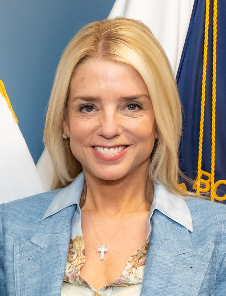 Raise your hand 🙋🏾 if you want AG Pam Bondi to RESIGN immediately?