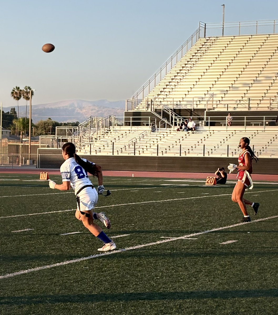 El Rancho JV took on La Serna today at Cal High with a final score of 32-0 in favor of La Serna.