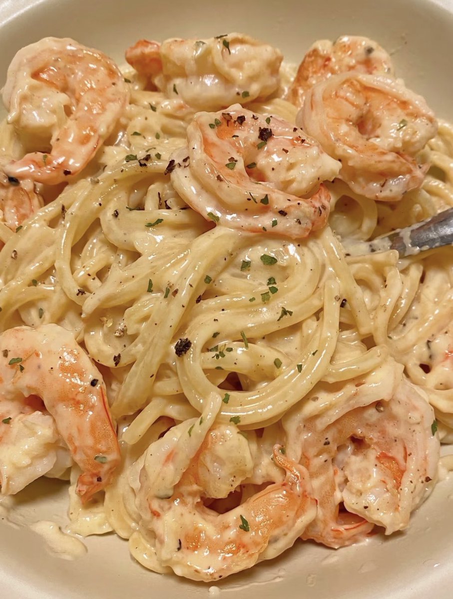 daietto_39's tweet photo. この海老クリームパスタが低カロリーなのにうますぎるから絶対やって！！

ダイエット中にこってりしたもの食べたくなった時は大体これ。満足感マジでえぐい。 https://t.co/DlsNpSeOyM