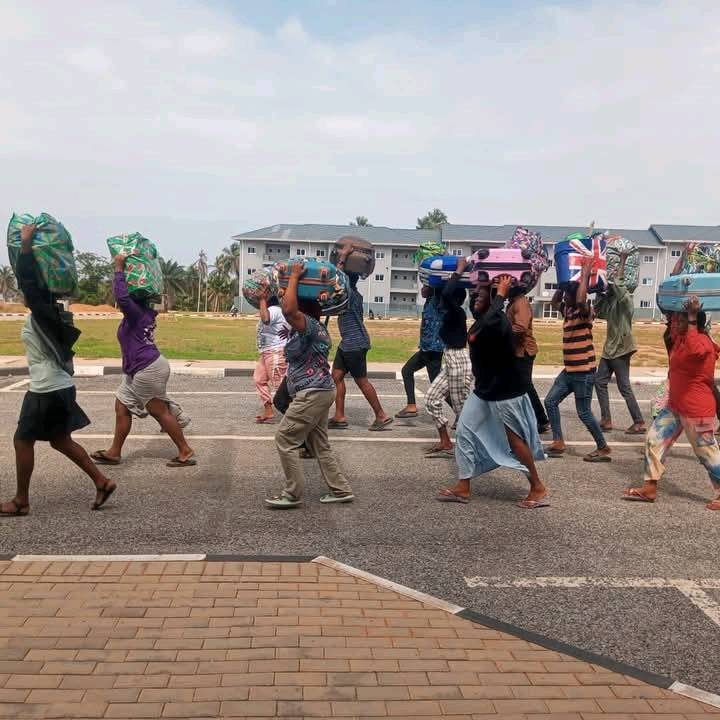 BigQwarMhe's tweet photo. Happy to announce again that, 2,000 out of a total of 6,000 Youth to be trained as Community Medical First Responders (Ambulance Service Assistants) have started reporting to their training centers across the country today.
This is first of it's kind and I wishthem the best.#EFW https://t.co/E1etEORiTx