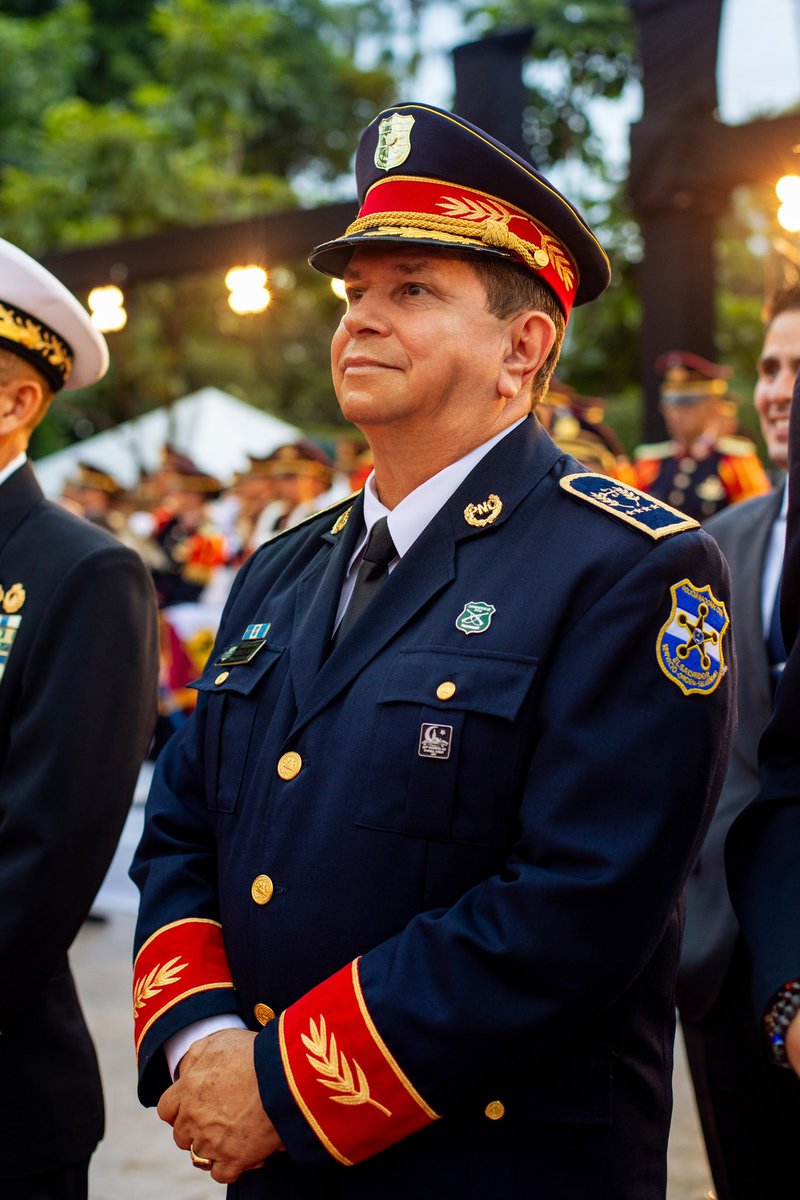 "Con humildad y con respeto, quiero anunciar que a partir de hoy una institución muy importante llevará su nombre: la Academia Nacional de Seguridad Pública Mauricio Antonio Arriaza Chicas.

Para que cada nuevo agente, cada nuevo policía que se forme en esa institución, no solo