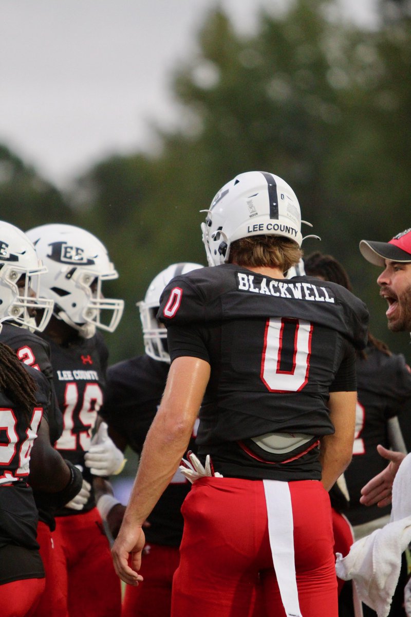 Carter Blackwell (@carterbwell) on Twitter photo Mid season film 🎥 :
6’4 210
hudl.com/v/2Sh6Me
8 Rec
125 yards
2 tackles
2 🥞’s
<a href="/rockerlee229/">The Rocker Lee</a> <a href="/ChadSimmons_/">ChadSimmons</a> <a href="/RecruitGeorgia/">Recruit Georgia</a> <a href="/PrepRedzoneGA/">Prep Redzone Georgia</a> <a href="/On3sports/">On3</a> <a href="/247recruiting/">247Sports Recruiting</a> <a href="/FriedmanAdamm/">Adam Friedman</a> <a href="/coachnateclark/">Nathan Clark</a> <a href="/john_flath/">John Flath Ed.S. CSCS</a> Mid season film 🎥 :
6’4 210
hudl.com/v/2Sh6Me
8 Rec
125 yards
2 tackles
2 🥞’s
<a href="/rockerlee229/">The Rocker Lee</a> <a href="/ChadSimmons_/">ChadSimmons</a> <a href="/RecruitGeorgia/">Recruit Georgia</a> <a href="/PrepRedzoneGA/">Prep Redzone Georgia</a> <a href="/On3sports/">On3</a> <a href="/247recruiting/">247Sports Recruiting</a> <a href="/FriedmanAdamm/">Adam Friedman</a> <a href="/coachnateclark/">Nathan Clark</a> <a href="/john_flath/">John Flath Ed.S. CSCS</a>