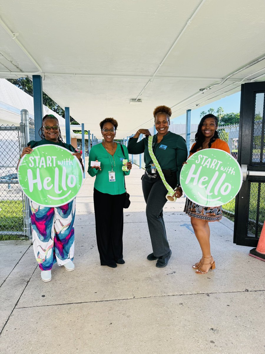 charlesdrewk8's tweet image. We are spreading the joy of saying HELLO all this week! Give the gift of kindness - “Start with Hello!” GOOOO RAMSSSS!!! 💙🐏 #YourBestChoiceMDCPS #SandyHookPromise