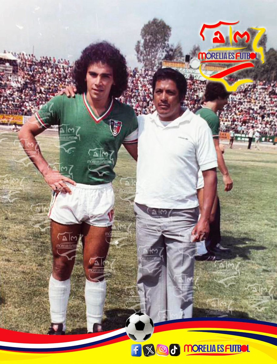 El gran <a href="/hugosanchez_9/">Hugo Sánchez</a> junto al apreciado Dr. Rubén Trejo (epd) en la grama del Venustiano Carranza en Morelia, Michoacán! Qué viva México!
