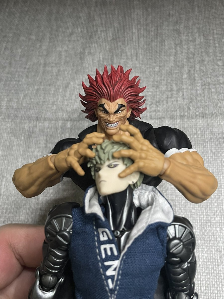 Akeylion (@universechew) on Twitter photo 