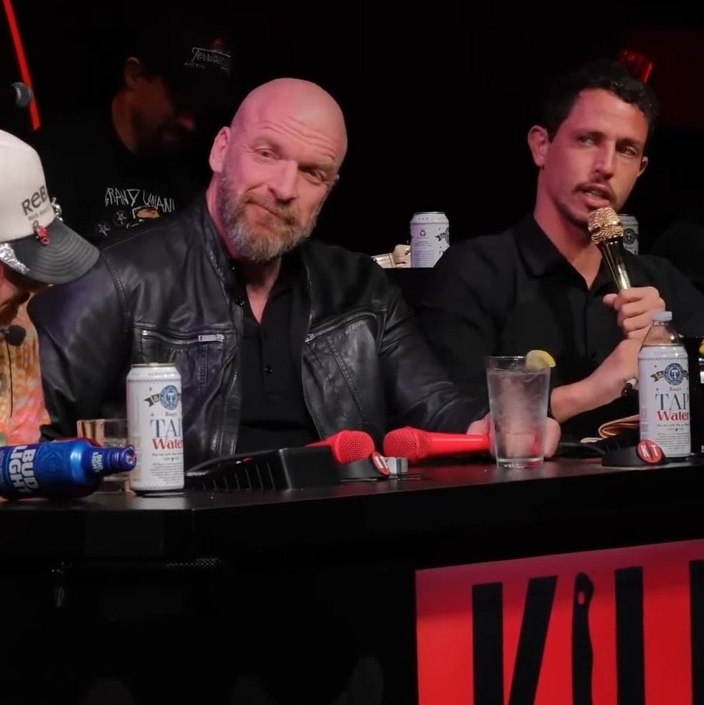 sistertonin's tweet photo. "jokes" from the WM roast:

- shinsuke "eats dogs"
- shinsuke has "tariffs on his booking"
- *made fun of iyo sky's accent*
- LWO are "foreign objects"
- naomi and jade "fought at waffle house and wear weaves"
- jinder mahal was having a "midlife isis"
- wwe has "DIY and DEI" https://t.co/dkmPpgqom1