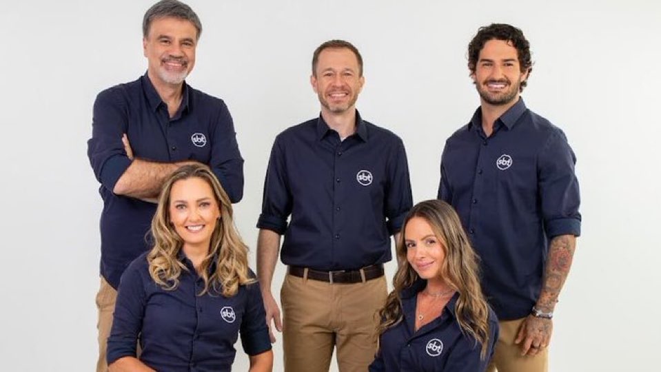 💣 Além da #CopaDoMundo, SBT entrará mais forte na área esportiva e tentará pegar os direitos da #Libertadores e da #CopaDoBrasil em 2027.

⌨️ Flávio Ricco