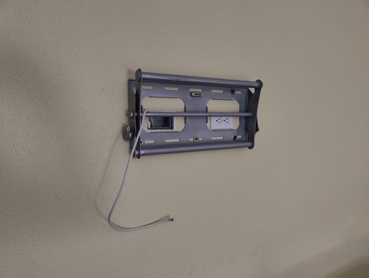 AdamThompson0_o's tweet photo. @TUIUK @ManchesterEven @LivEchonews @BBCNews @BBCBreaking @BBCLookNorth @TUIUK Some more pictures of this hotel. This is the room we've been given, furniture in the middle of the room, TV on the bed, holes in the walls, cracked/sharp floor tiles. and told by the staff "we can't fix it tonight so either move the stuff yourself or go to another hotel https://t.co/sJbhoryjWT