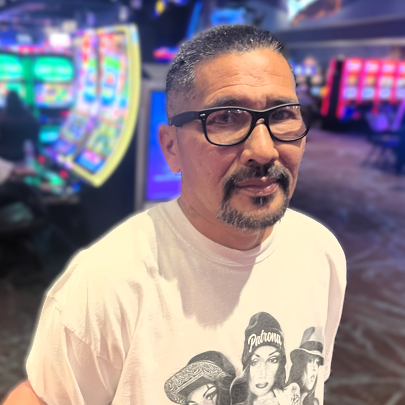 ICE seized fentanyl pills &amp; a handgun after arresting a criminal alien. Edwin Bolanos-Gomez, a Salvadorian national &amp; former Sureno gang member who was previously removed from the U.S. 5 times, was arrested Sept. 11 by ICE HSI agents &amp; ERO officers from Spokane with <a href="/ATF_Seattle/">ATF Seattle</a>.