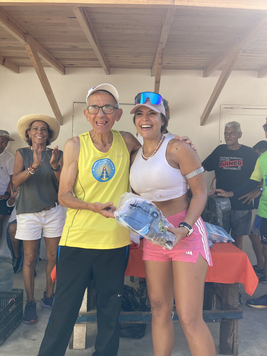 Revista Maratón. tweet media