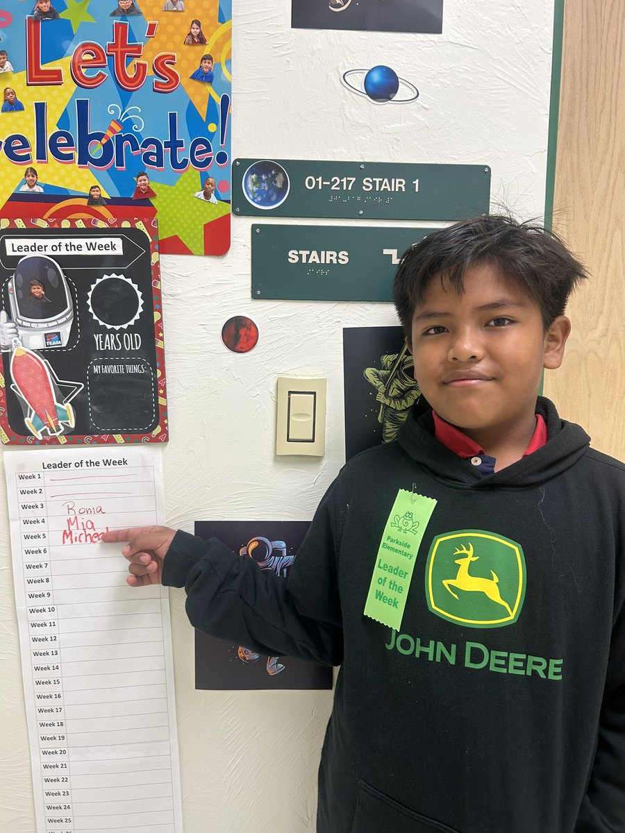 MrsRameau's tweet photo. Michael is our Leader of the Week because he demonstrates exceptional time management skills, prioritizing what truly matters and inspiring others to do the same. @ParksideProud #habit3 #PutFirstThingsFirst @TheLeaderinMe https://t.co/I0ayR9HJgJ