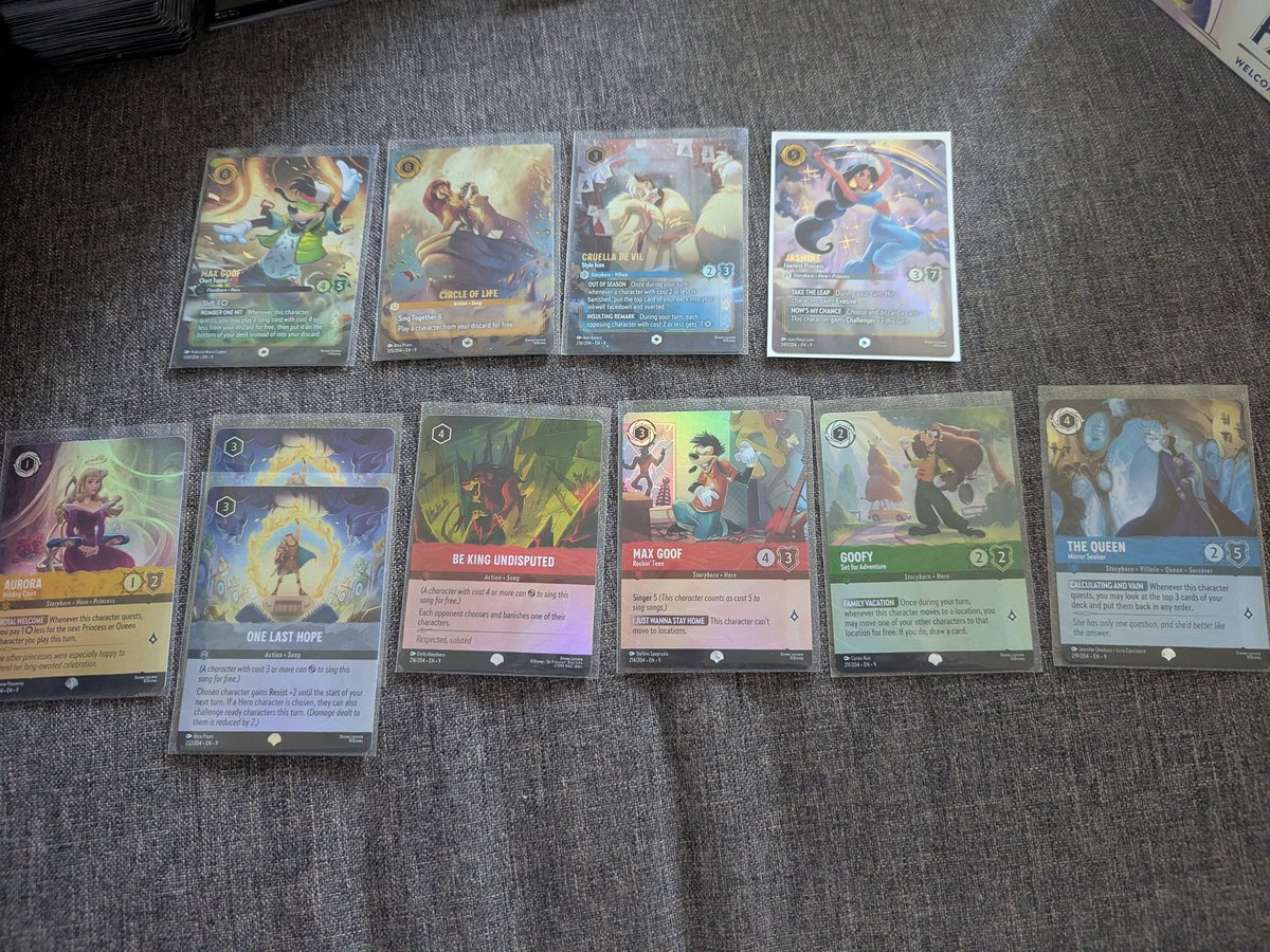 LinkGuy23's tweet photo. I think I opened a "God case"... #lorcana #DisneyLorcana https://t.co/l5y0fNcWEx