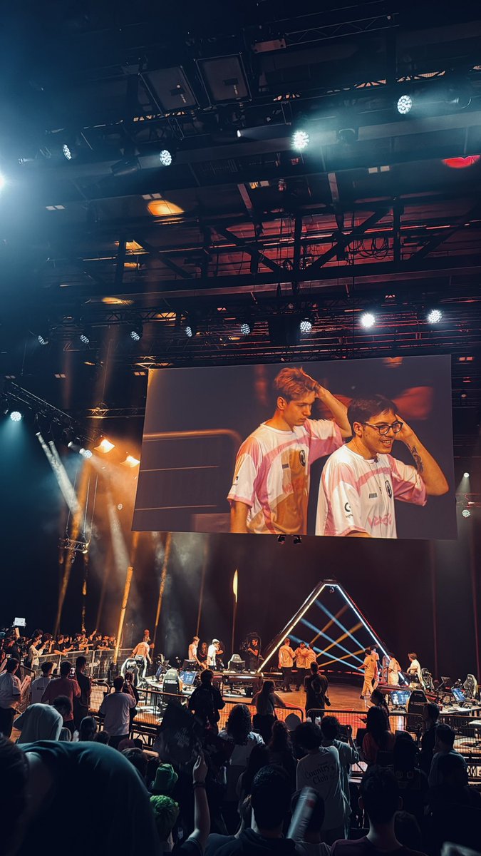 HereticsFR's tweet image. À l’occasion des Valorant Champions Paris, quoi de mieux que de créer ce compte afin de réunir la communauté française de l’équipe Team Heretics 🤍

N’hésitez pas à vous abonner/partager et montrer que la France compte de nombreux fans !

#VamosHeretics  #THWIN