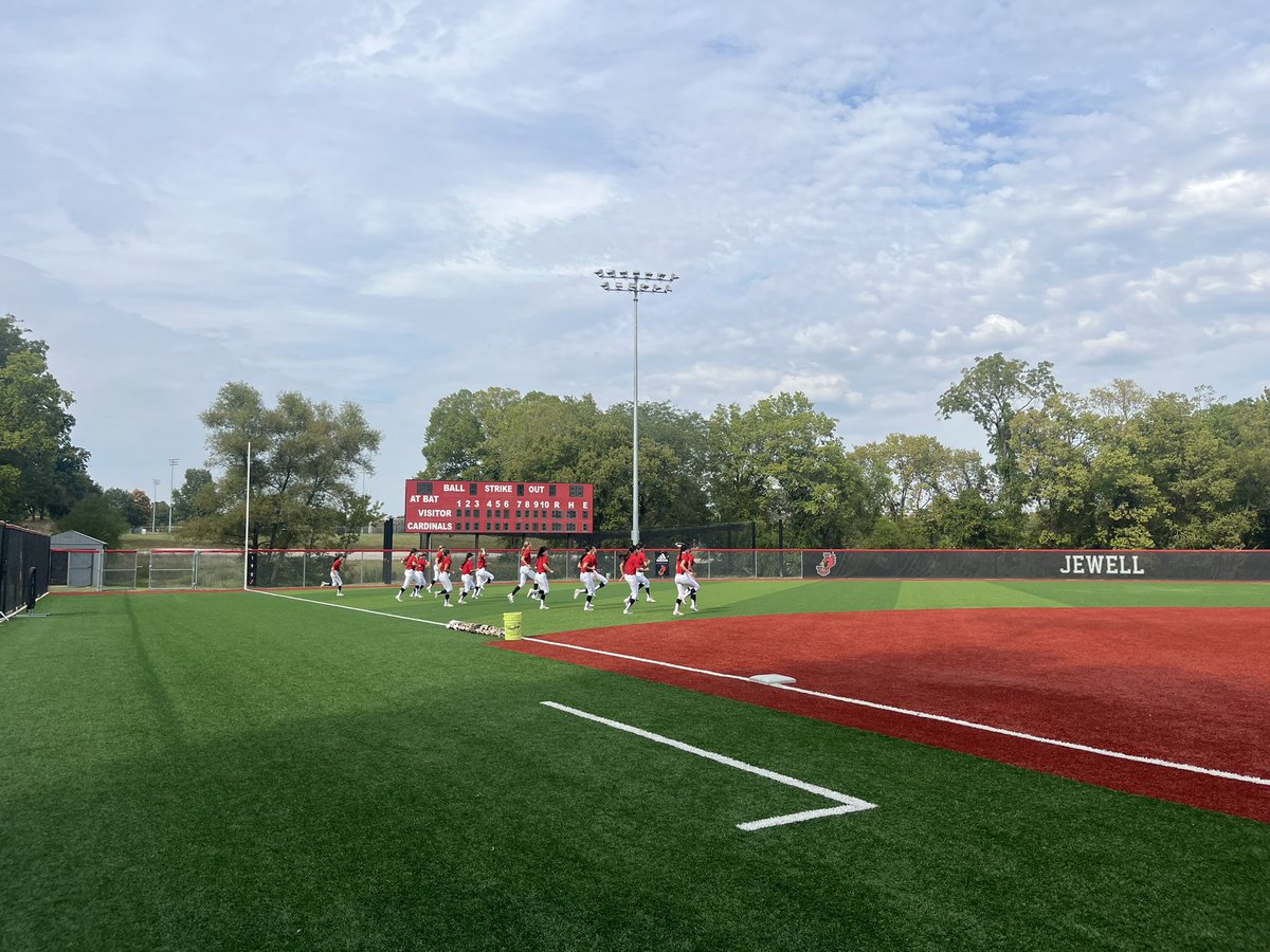 Emma Ryan tweet media