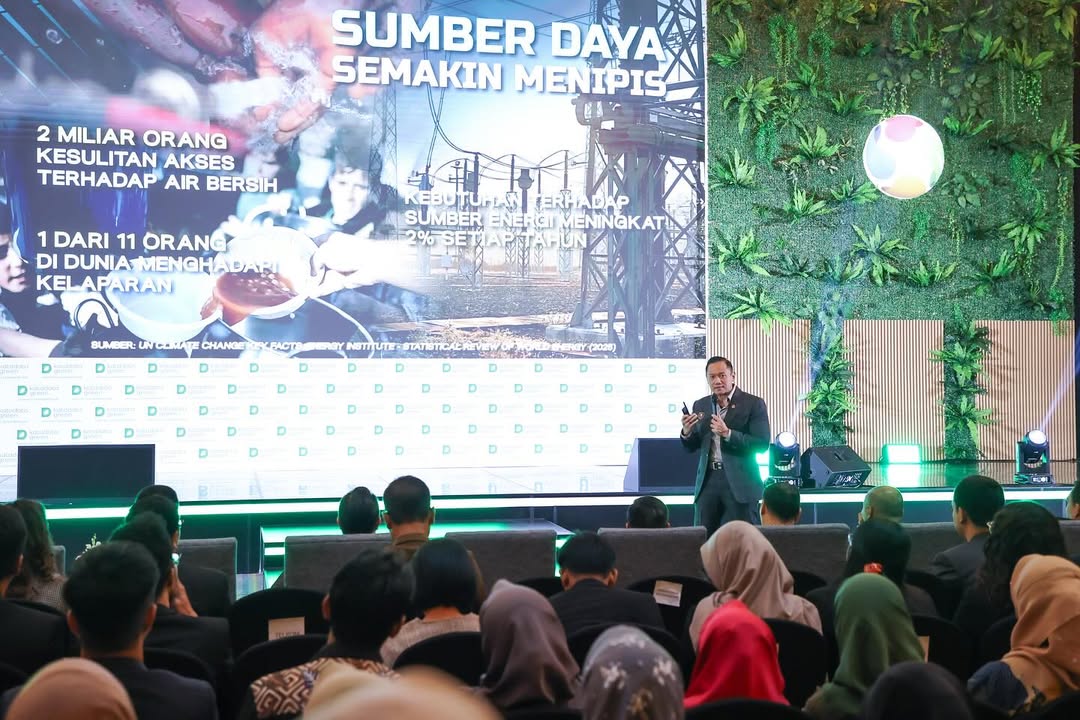 PakMenteriAHY_'s tweet photo. Sekali lagi selamat untuk Katadata. #KatadataSAFE2025 merupakan inisiatif yang harus kita kawal bersama dan mudah-mudahan Katadata bisa terus menjadi yang terdepan.
#ahy #katadata #futureeconomy https://t.co/fJpuVyFyxs