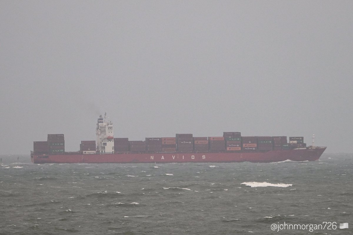 johnmorgan726's tweet photo. The #NAVIOS / CARMEL I, IMO:9395927 en route to Savannah, Georgia USA, flying the flag of Liberia 🇱🇷. #ShipsInPics #ContainerShip #CarmelI https://t.co/quz7SKwIxG