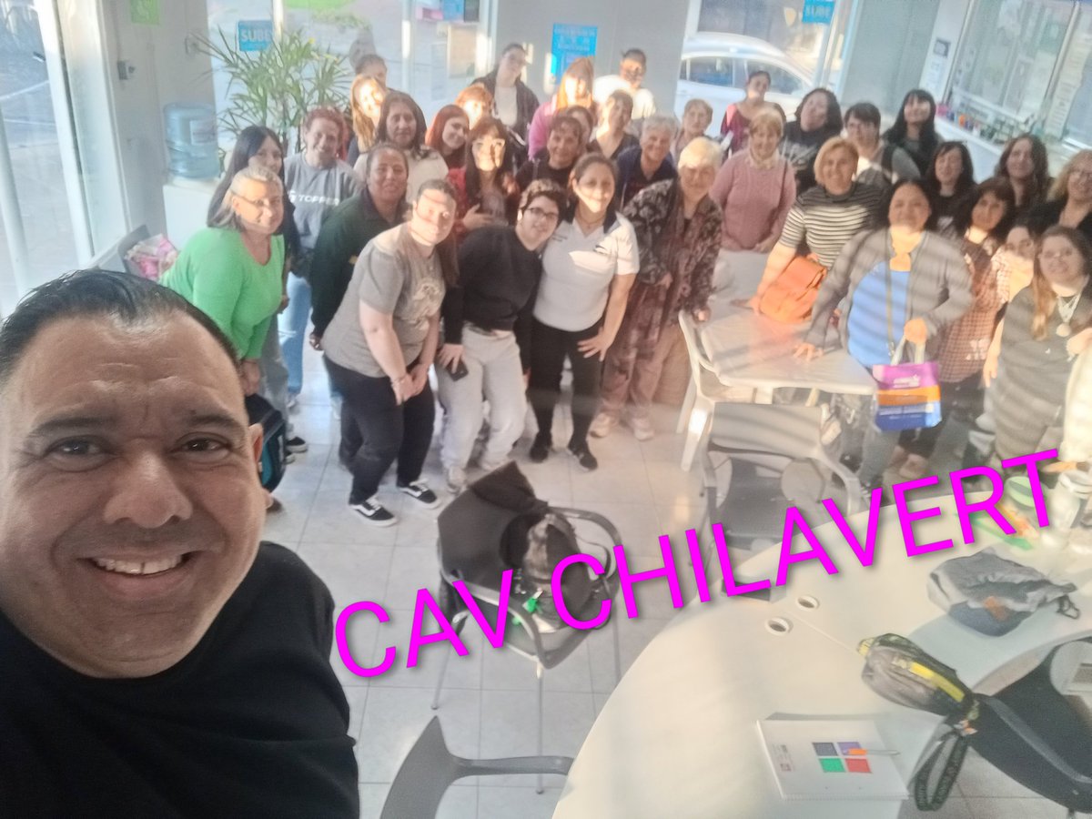 Un nuevo curso de formación laboral de  <a href="/sanmartingob/">San Martín</a> en el  CAV de Chilavert totalmente grátis y de calidad, vecinas del barrio obtienen ayuda en estos tiempos que NO se llega a fin de mes logran salir adelante elaborando su propio emprendimiento.

#Comunidadactiva 
<a href="/fmoreiraok/">Fernando Moreira</a>