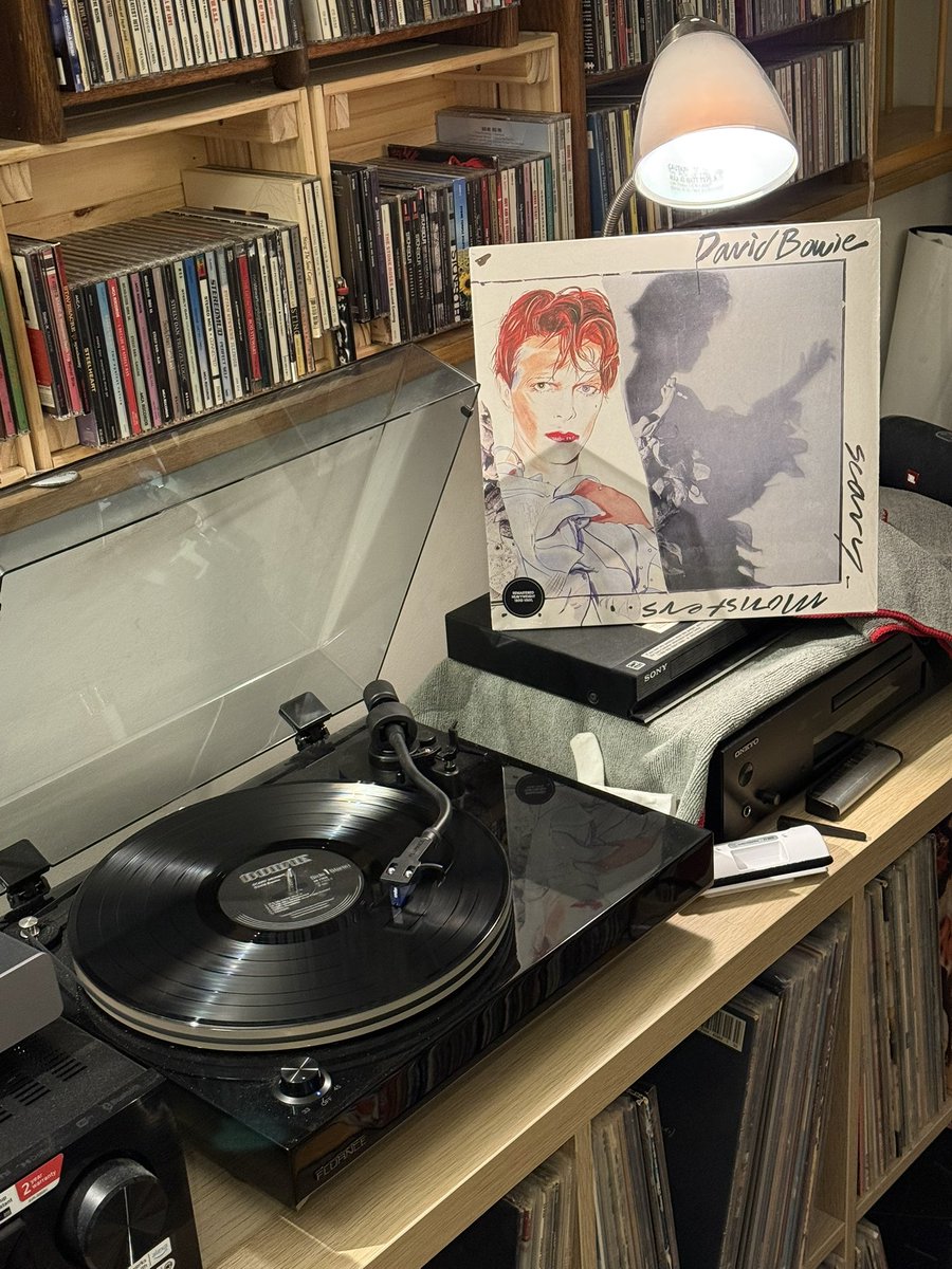 MusicManJ70's tweet photo. David Bowie - Scary Monsters (and Super Creeps). I missed being able to play this on Friday because of work, but it was worth the wait! #lp #lpcollection #lpcommunity #vinyl @DavidBowieReal #scarymonsters #vinylcollector #physicalmusic #spinforlife #records https://t.co/6AIexub74q