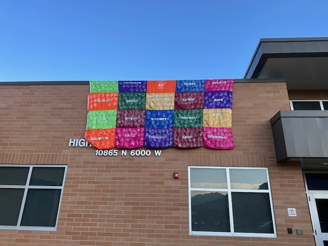 HighlandElemen5's tweet photo. Hello Highland Hawks!

Check your email or Facebook/Instagram for the latest Hawk Walk Totals. https://t.co/RBJzd7zgTn