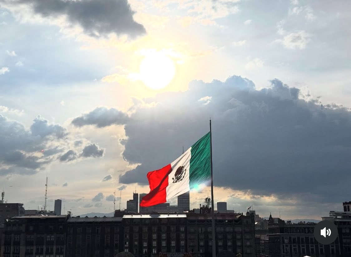 ErnestinaGodoy_'s tweet photo. ¡Viva México! 🇲🇽Acompañemos en esta noche de fiesta y patriotismo a celebrar nuestro tradicional Grito de Independencia. ¡Que la emoción y el orgullo nacional nos unan! #GritoDeIndependencia #VivaMéxico" 🇲🇽 https://t.co/ppafsSmOlX