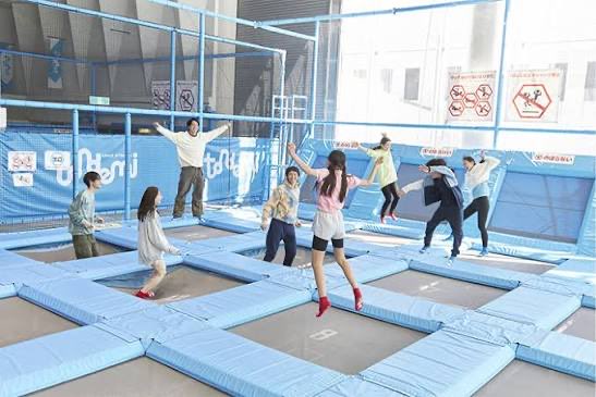 🙇モバイル獲得するまで
毎日投稿生活39日目🙇

平和島にあるtondemiに行ってきました！（トランポリンの写真なし）
めちゃくちゃ楽しかったです♪

平和島でも楽天モバイル繋がりました📡

👇楽天モバイルの従業員紹介キャンペーンはこちらから
🔗r10.to/h53Ipn

#楽天 #tondemi