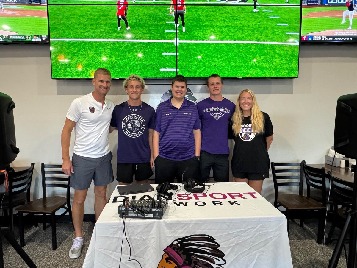 MHS19_ATHLETICS's tweet image. Great job tonight by Owen and Avery putting a spotlight on Boys Soccer! Proud of these kids producing and putting together a quality show every week!