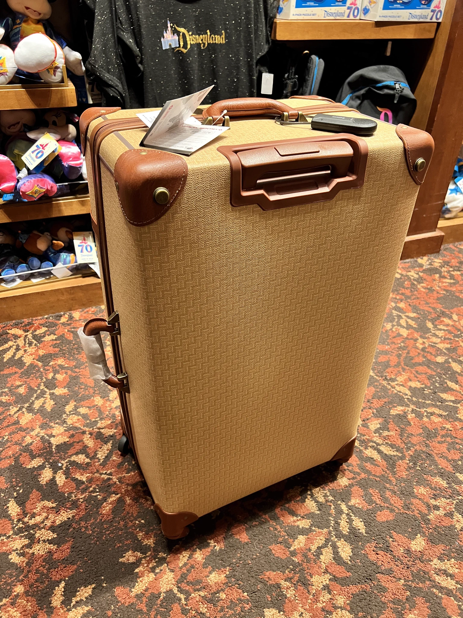 ［レア品】ディズニー　カリフォルニア50周年　キャリーケース ① ヒロ on X: 