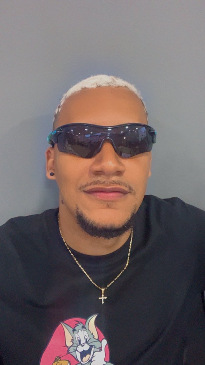 willyansilva02's tweet photo. só pra atualizar a rede 🤠🤙🏽 https://t.co/SGn7MrcNBi