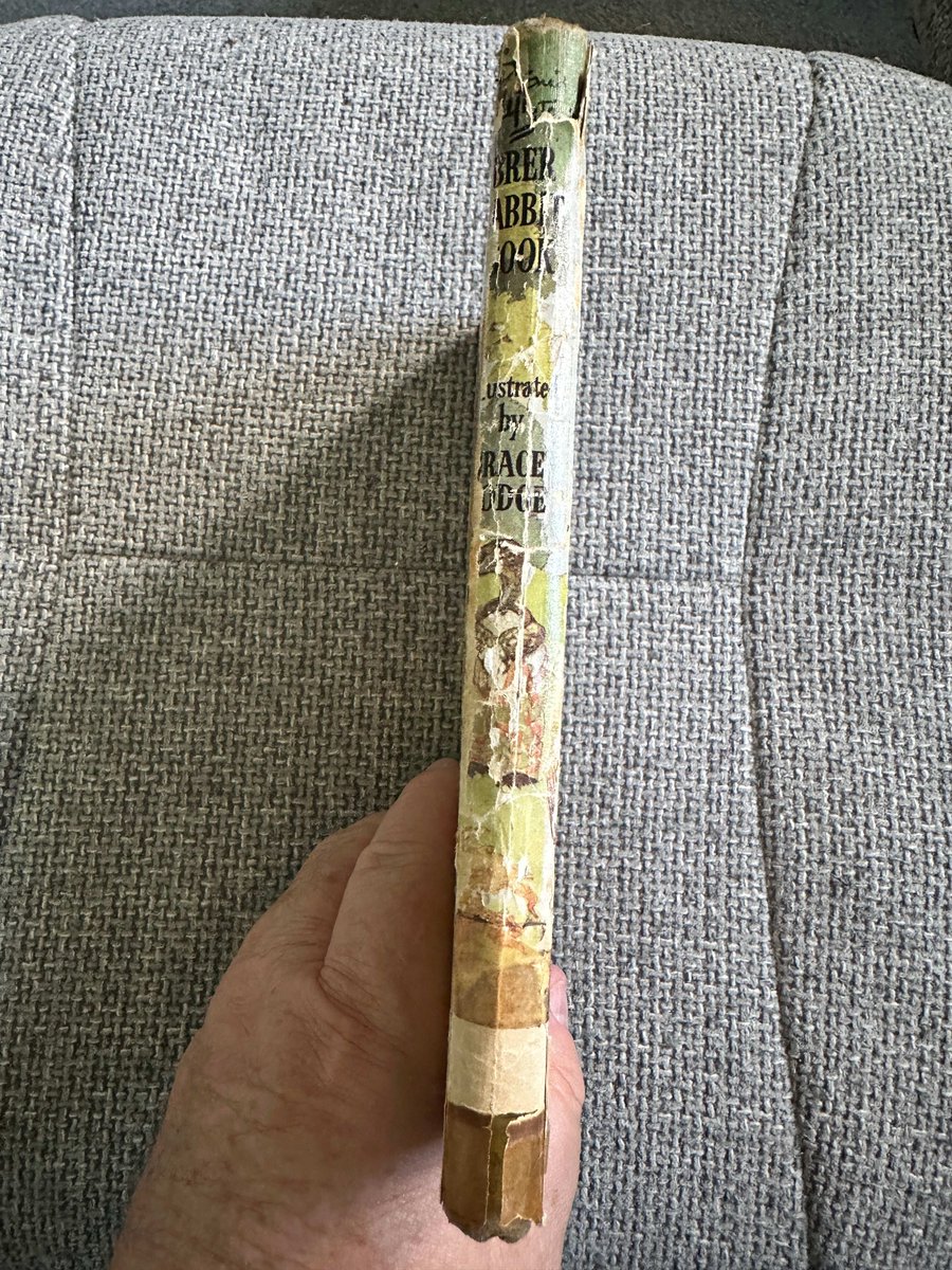 HoneyburnBooks's tweet image. 💖 1948*1st* Brer Rabbit Book - Enid Blyton (Grace Lodge Illust) Latimer House Ltd 💖 by Honeyburn Books (UK)

Starting from 🤑 £55.00 🤑

Shop now 🛍️ at tinyurl.com/27wwuy7q

#1948 #BrerRabbit #BrerRabbitBook #EnidBlyton #EnidBlyton #GraceLodge #LoveEnidBlyton