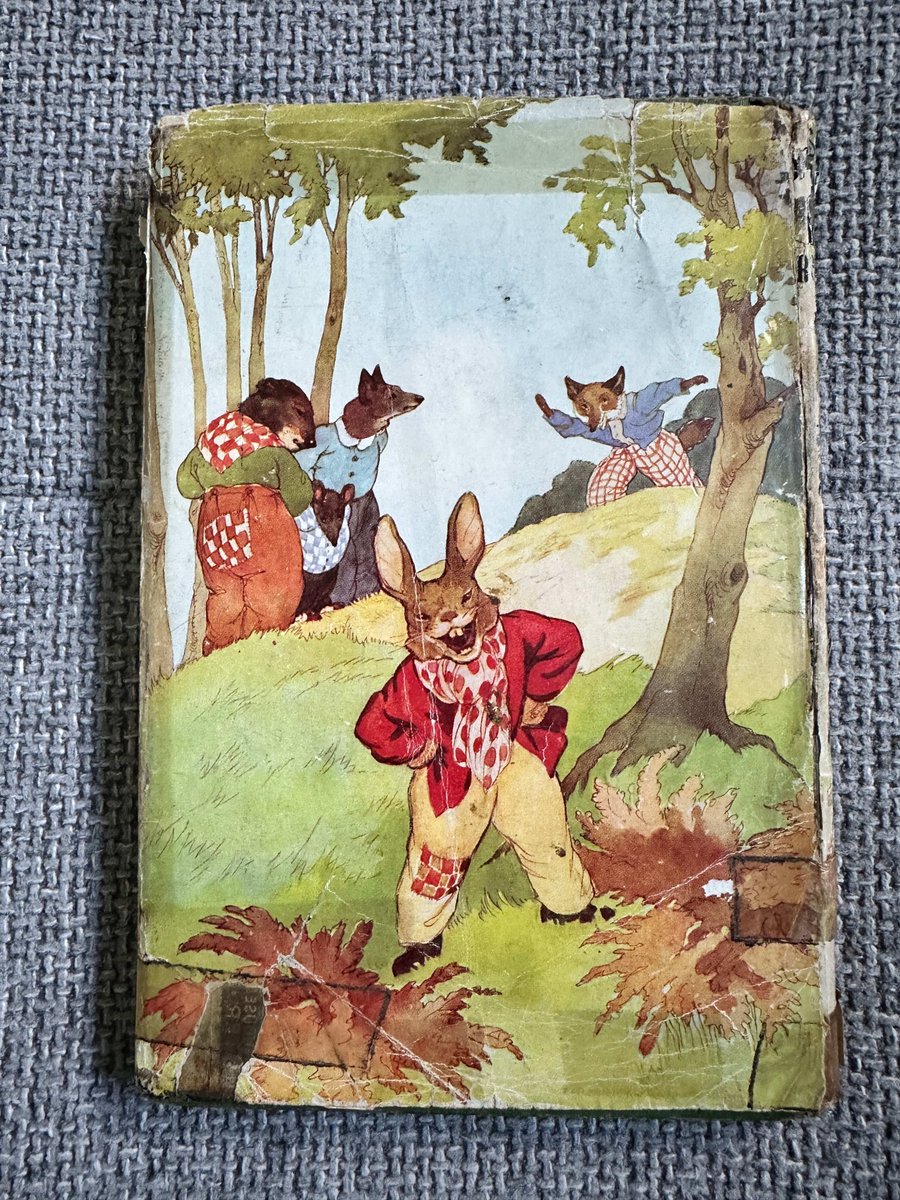 HoneyburnBooks's tweet image. 💖 1948*1st* Brer Rabbit Book - Enid Blyton (Grace Lodge Illust) Latimer House Ltd 💖 by Honeyburn Books (UK)

Starting from 🤑 £55.00 🤑

Shop now 🛍️ at tinyurl.com/27wwuy7q

#1948 #BrerRabbit #BrerRabbitBook #EnidBlyton #EnidBlyton #GraceLodge #LoveEnidBlyton