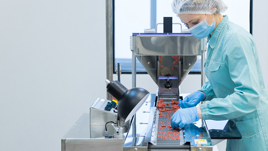 IndiaBriefing's tweet image. India has strengthened #PharmaCompliance with upgrades to the #SUGAMPortal and mandatory #ONDLS platform, streamlining approvals, licensing, and clinical trial processes. Firms must adapt to dual systems for faster, predictable compliance.

Learn more ⤵️
ow.ly/TZ5450WWxsi