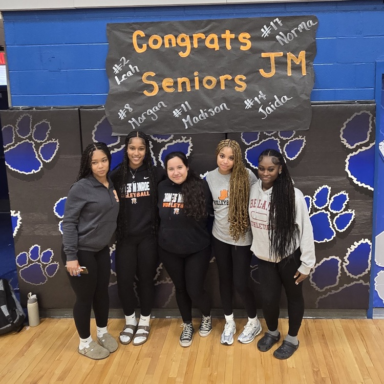 Thank you to Courtland for including our Lady Jackets last week for their senior night! They went above and beyond to celebrate our girls 🏐🧡

Photo by Coach Hamm!
