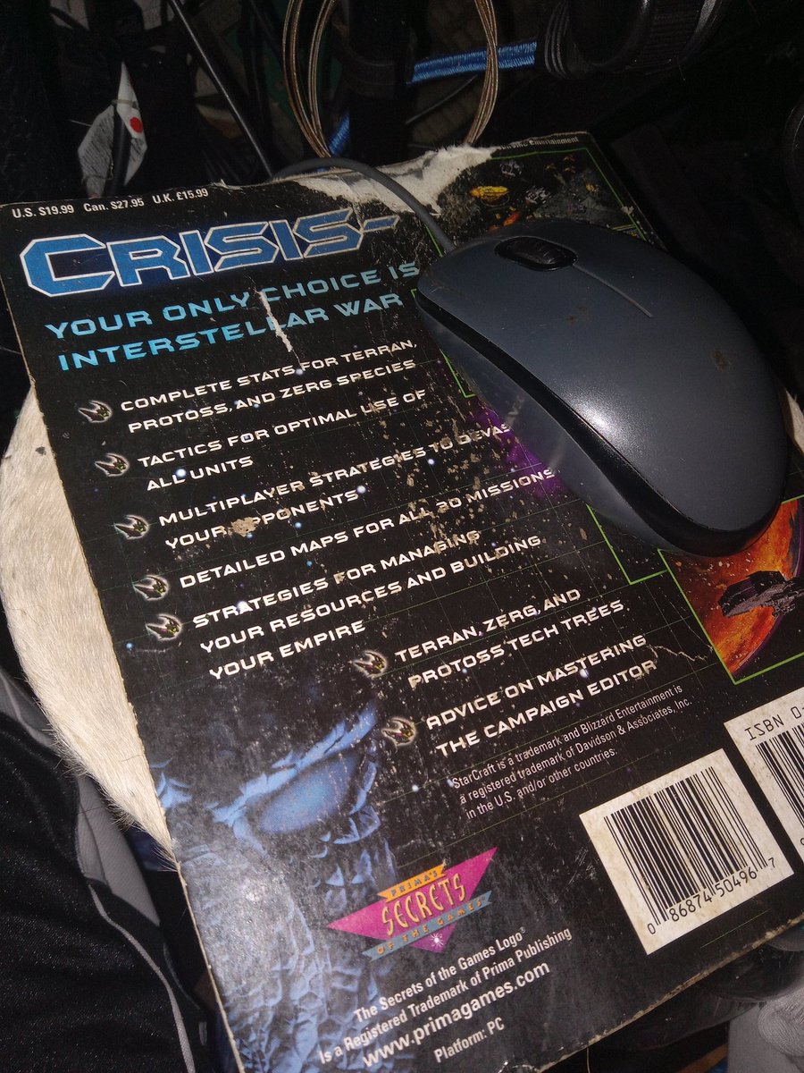 GithubJake09's tweet image. I know #starcraft player are gonna hate this, but this #sc1 strategy guide us my mouspad, I play #sc2 on it lol