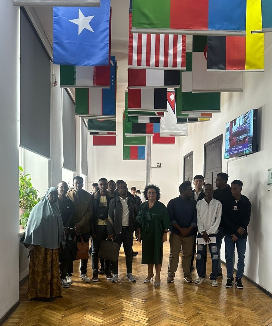 somalibeacon's tweet photo. For decades, #Somalia’s 1991 collapse and Azerbaijan’s independence meant no formal ties. Now, for the first time, 28 Somali students in Baku under #Azerbaijan’s scholarship program to study petroleum, engineering, health &amp; computer science—marking a historic new partnership. https://t.co/O67QGnwqjI