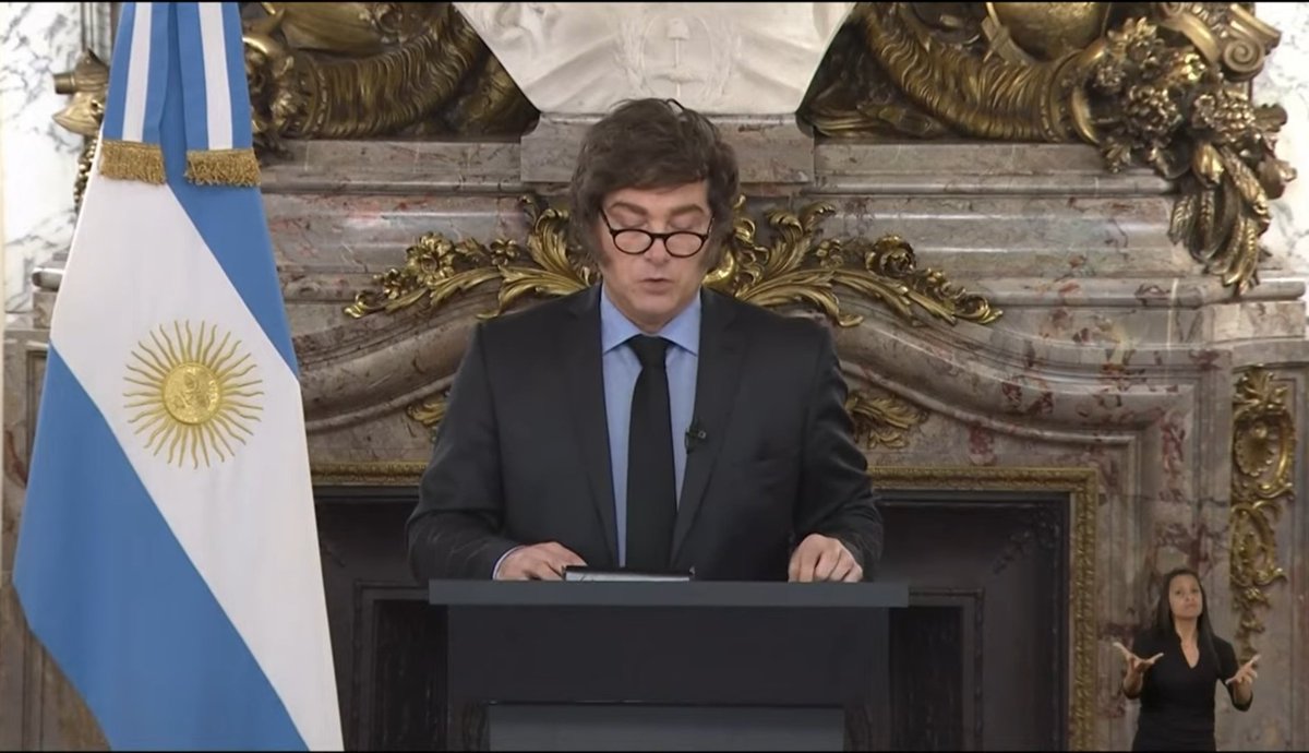 ¿Otra vez la frase "lo peor ya pasó"? Lo leyó al menos en 2 cadenas nacionales anteriores. Lo de Milei es siempre el mismo verso.
