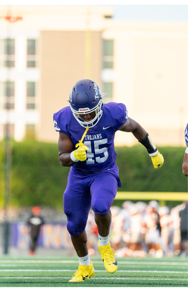 DashHolley's tweet image. GʻØŦŦÂ ĤĀVƐ ÏŦ...
.
#freshman #LB on #Varsity 
@NHSTrojansFB @HighSchoolBlitz
@_dmanning99 @AWilliamsUSA @ErikRichardsUSA @FBUAllAmerican @stevequinnFBU @coachMc_OB @Level99Training @SCarolinaFBU @