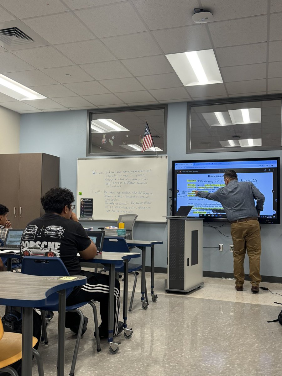 Starting the week strong 🧠🌱

Our learning walks showcased the awesome teaching and learning happening across our campus 💙💛

#TrooperNation #ExcellenceByDesign