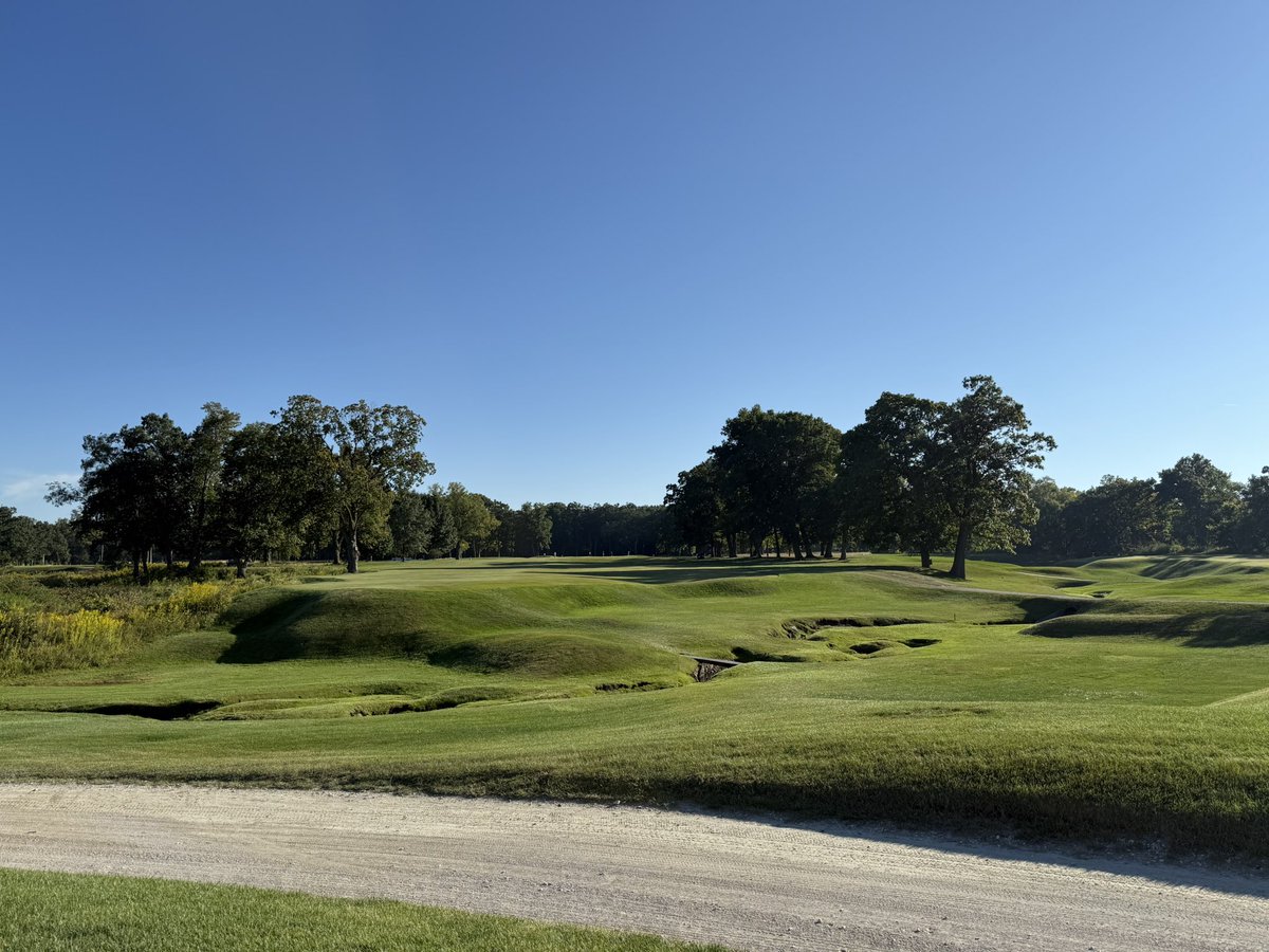 Spent the afternoon walking one of the Chicago’s best course as Golf Channels spotter. #shoreacres #stephenscup