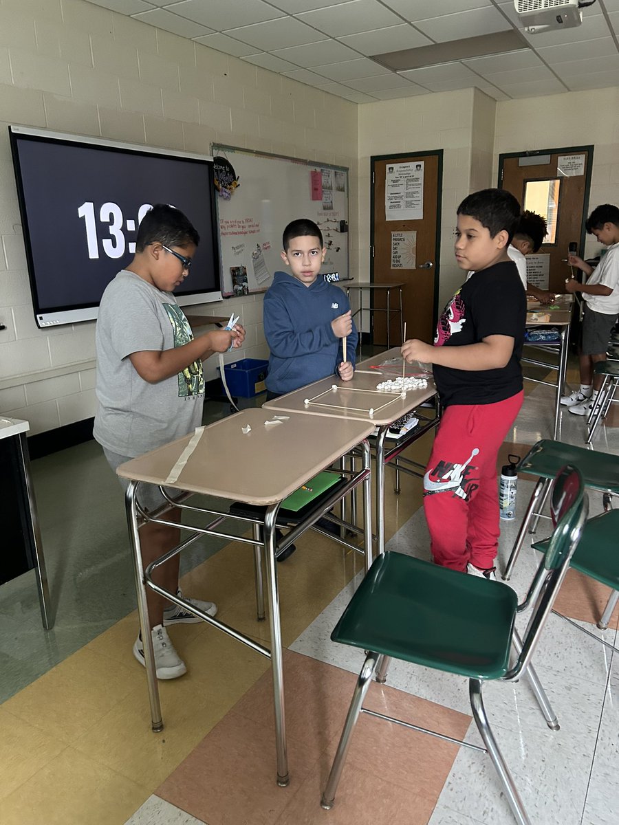 💙Ms. LaPorta’s ENL/ELA Class 🤍 tweet media