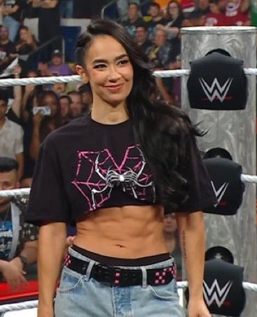 AJ Lee oh my goodness 🥲