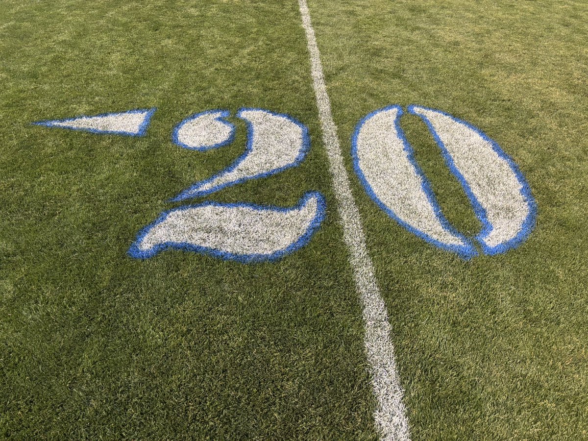 KCCREC's tweet image. 1st night of Flag Football.  The field crew took care of us. Loving the blue outline on the yardage markers.