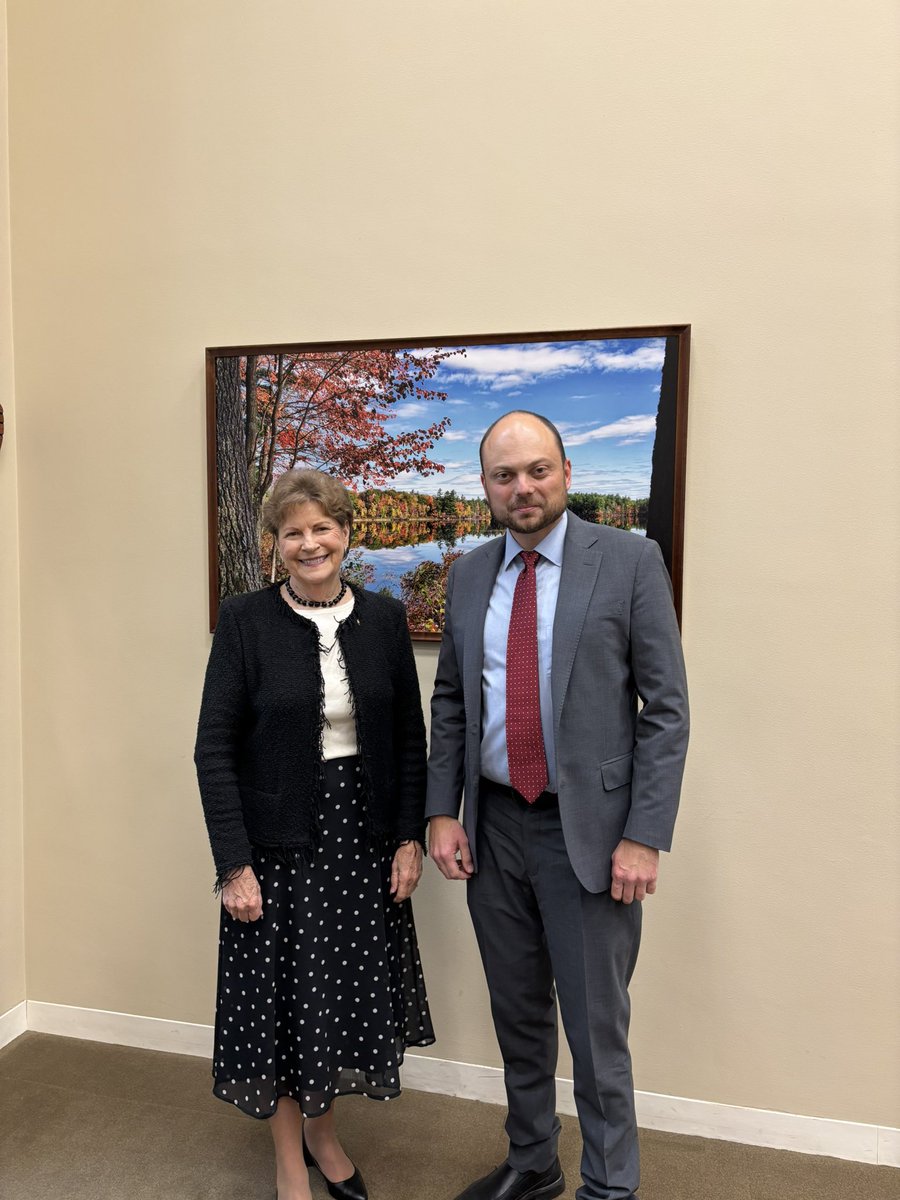Honoured to meet with <a href="/SenatorShaheen/">Sen. Jeanne Shaheen</a>, one of the strongest and clearest voices on Capitol Hill in defence of democracy and human rights worldwide. An engaging and fruitful conversation, as always.