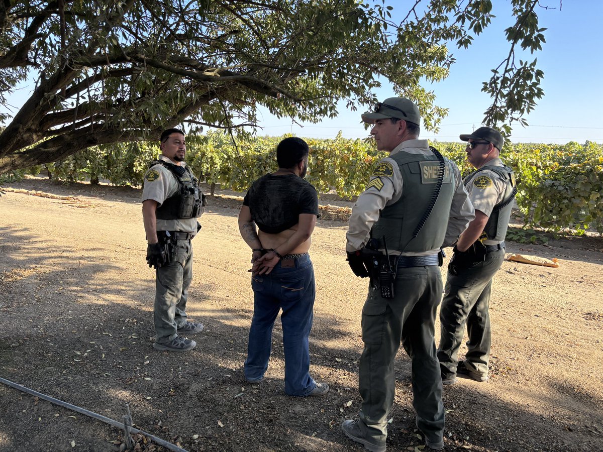 WANTED: Alvaro Nicholas Gonsalez, age 31

** UPDATE **
Suspect has been found &amp; arrested.

——————————————

He is  a parolee at large w/ multiple felony charges &amp; a CDCR warrant.

If you see him, DO NOT APPROACH. Call 911.

#MaderaCounty #WantedPerson #MaderaSheriff #PublicSafety