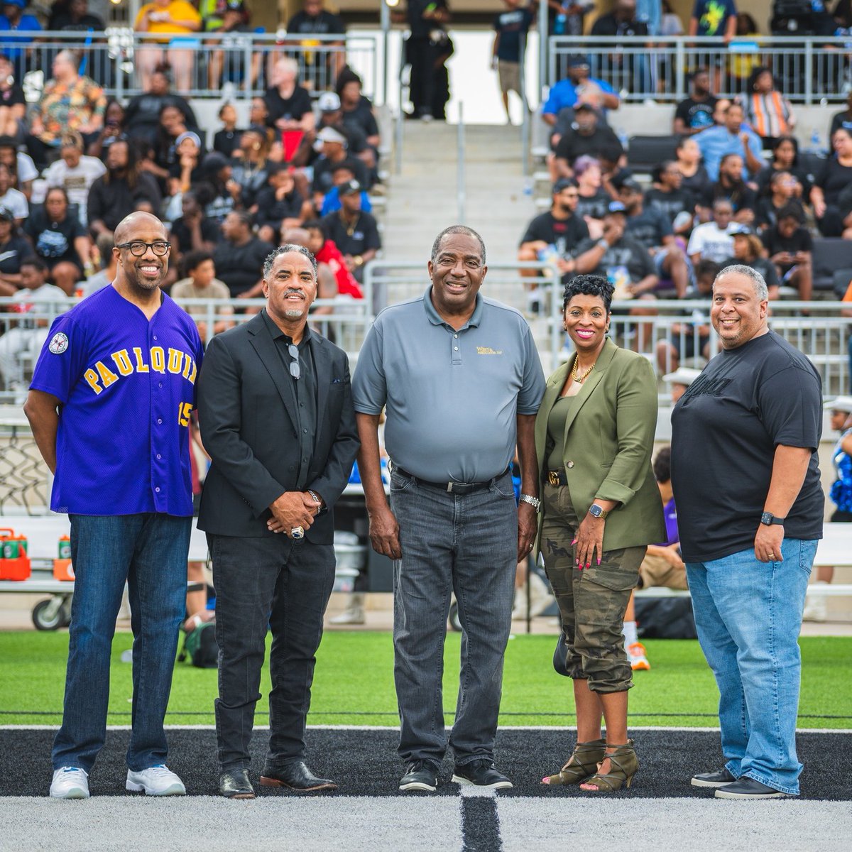 PaulQuinn1872's tweet photo. Paul Quinn proudly celebrates one year of partnership with @CrowleyISD through our Texas Innovation Partnership! 💜 

Last week, President Dr. @MichaelSorrell served as a special guest for the coin toss at their Friday night football game. Let's go, Tigers! 🐯 https://t.co/TkNkGYLi5j