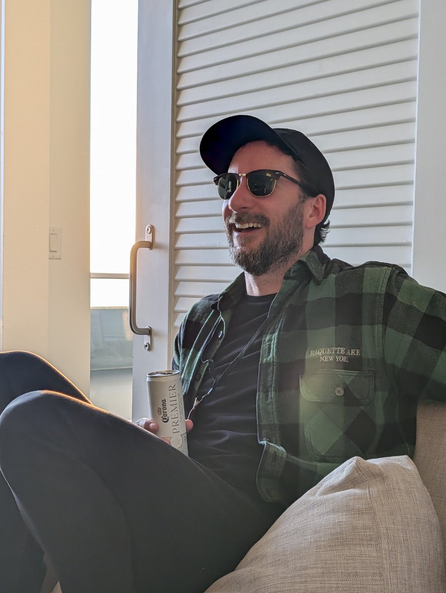 <a href="/robhope/">Rob Hope</a> <a href="/valiocon/">Valio Con</a> Big Robby Whistles