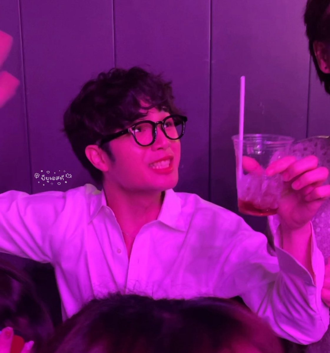 Penselbiru290's tweet photo. Fuaiz with his Daddy Bible ☺️🫶💕
At Shine night party.
#JBfamily #Fun #Jesbible https://t.co/e1Xpu6hSbc